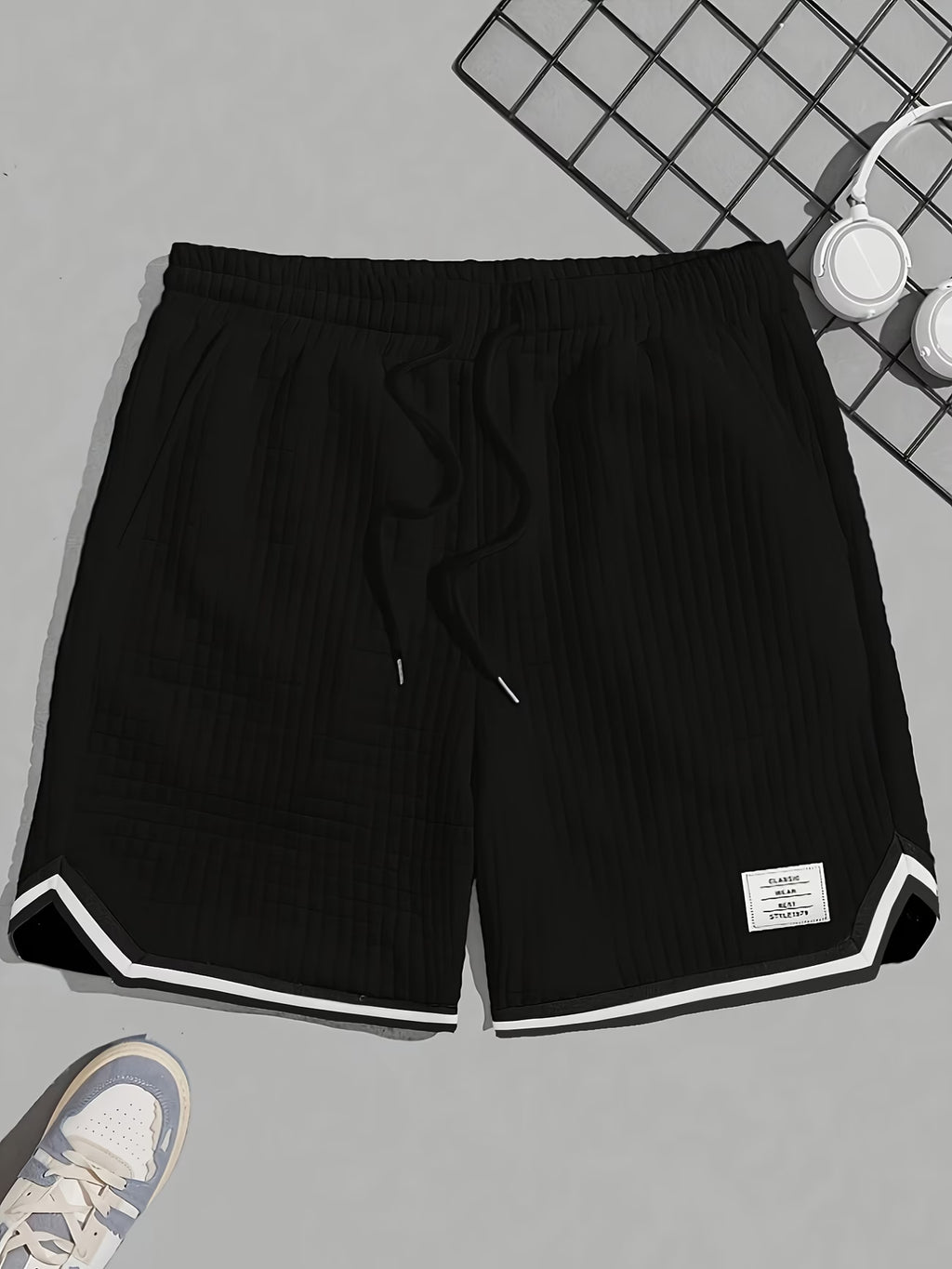 Noir Shorts