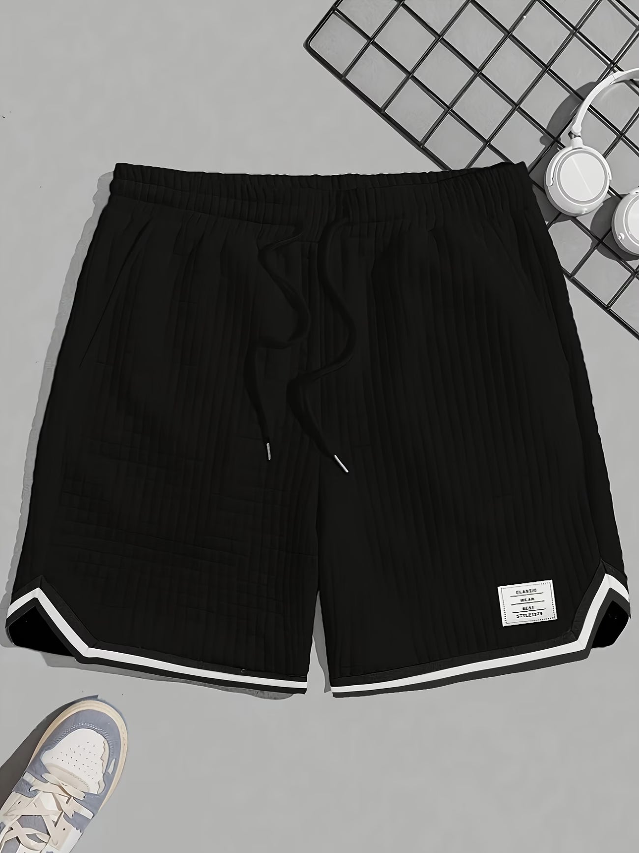 Noir Shorts