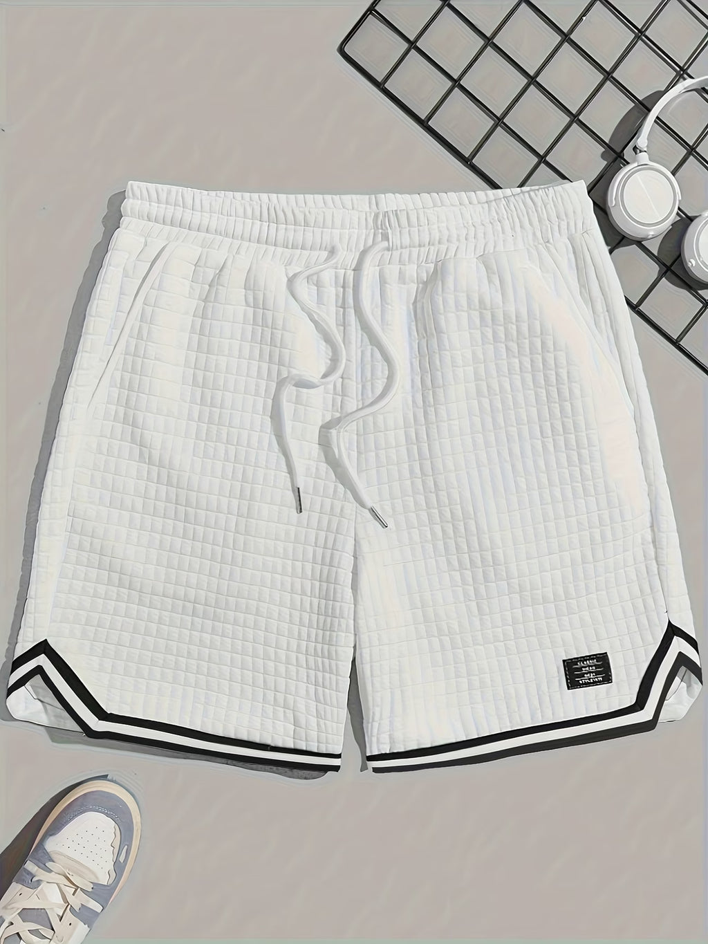 Noir Shorts